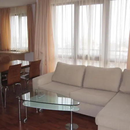 Templum Yovis Appartement *