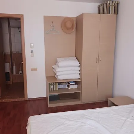 Apartament Templum Yovis Beala