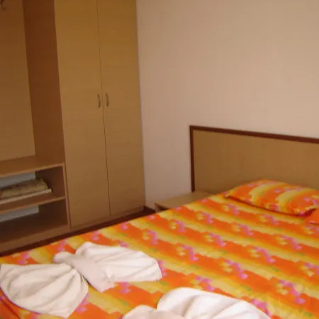 Templum Yovis Apartament Beala