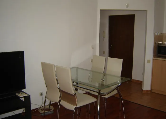 Templum Yovis Apartman *