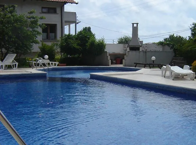 Templum Yovis Apartman Bjala